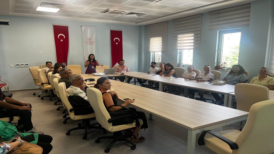 “SAĞLIKLI HAYAT SAATLERİ” Eğitimleri yapıldı.